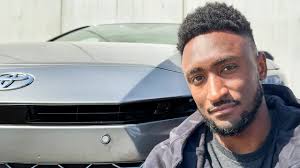 The new Toyota Camry mixes stylish features and hybrid efficiency, making  it the perfect daily driver.