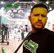 Heather Razo's Instagram, Twitter & Facebook