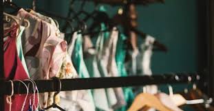 Geste Du Mois De Novembre Une Fin De Semaine Sans Achat Equiterre Org Pour Des Choix Ecologiques Equitables Et Solidaires