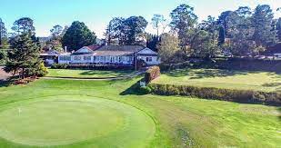 Bundanoon is the 'quintessential southern highlands experience' and the perfect village alternative to larger towns such as bowral, mittagong and moss vale. Play Golf Bundanoon Country Inn Motel