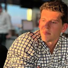 Sol López en LinkedIn: Después de dos años y medio me toca despedirme de la  empresa que me dio la…