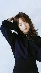 Park bo young âm thầm phẫu thuật và trị liệu mắt cá chân bị thương. Park Bo Young Mobile Wallpapers Wallpaper Cave