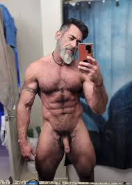 15 of Gay Porns Hottest Daddies to Follow This Fathers Day - Fleshbot