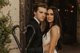 Maybe you would like to learn more about one of these? The Kissing Booth Star Joel Courtney Marries Best Friend Mia Scholink