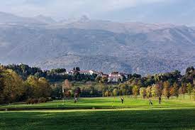 Golf club castel d aviano. Golf Pordenone Castello D Aviano Italien Albrecht Golf Fuhrer
