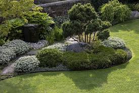 Contemporary Japanese Style Garden Julie Moir Messervy Design Studio In 2020 Japanese Garden Home Garden Design Garden