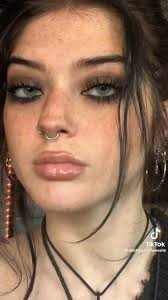 Anna Schmitt (schmitta717)