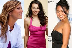 Look at how brutal the restaurant business can be! 10 Hottest Top Chef Contestants Ever