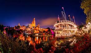 Disney Parks After Dark Frontierland Lights Up At Disneyland Paris Disney Parks Blog