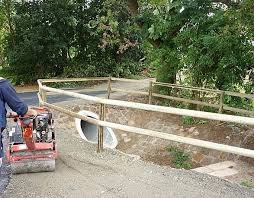 Absturzsicherung Tampa Bei Starkregen Ereignissen Ist Es Immer Wieder Zur Uberflutungen Von Garten Gekommen Um Das Zukunftig Zu Verhindern Wurden Grossen Grab I 2020