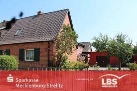 Damit sind nahezu alle sehenswürdigkeiten bequem in nur wenigen minuten fußweg erreichbar. Haus Zum Verkauf 17235 Neustrelitz Mapio Net