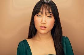 Leanne Getz's Instagram, Twitter & Facebook