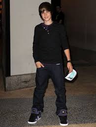 Justin bieber / джастин бибер. Justin Bieber Fashion Pictures Red Carpet Pictures Of Justin Bieber