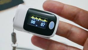 Pulsoxymeter Und Atemfrequenz Was Beim Monitoring Von Covid 19 Zu Hause Beachtet Werden Muss