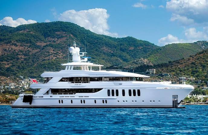 LIQUID SKY Yacht for Sale in France | 155' (47.24m) 2017 cmb yachts | N&J