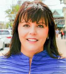 Doreen Baca's Instagram, Twitter & Facebook