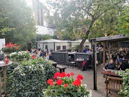 Built in 1585 as a tollgate inn on the finchley. Interior Of The Spaniard Inn Picture Of The Spaniards Inn London Tripadvisor