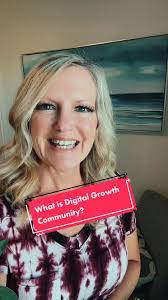 Michele Oneill's Instagram, Twitter & Facebook