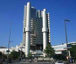 It is located at arabellapark, part of the bogenhausen district. Hypo Haus In Munchen