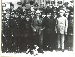 Ataturk Un Kopegi Foks Fox 1 3 Fotograf Tarih Resim