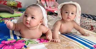 Cặp sinh đôi Đồng Nai gây sốt vì xinh như thiên thần