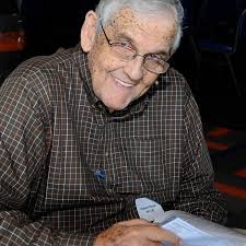 Hubert Mizell, well-known Florida sportswriter, dies at 76