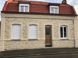 Un choix unique de miroir carré disponible dans notre magasin. Facade Deco Home Facebook