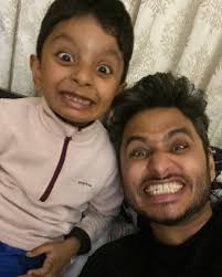 Last week in Delhi: 1. Signed a bunch of copies for @panktiprakashan . 2.  Had a conversation with @ak19788fb about lyrics and literature. 3. Great  iced cappuccino at the Art Fair. 4.