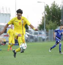 Play football (soccer) games at y8 games. 0ncm82km36rgdm