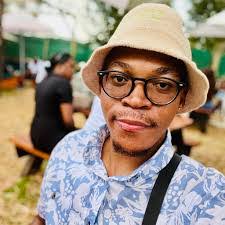 Maxine Cullen's Instagram, Twitter & Facebook