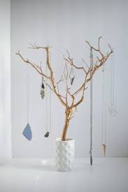 Howne Blog Ranger Ses Bijoux Tuto Diy Rangement Bijoux Porte Bijoux Repose Bijoux Animaux Branches Arbre Jewelry Storage Diy Necklace Hanger Diy Jewelry Holder