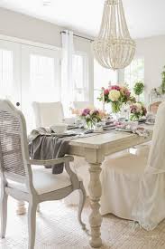 These decor inspiration pictures will inspire you to design a new and improved and if papers and bills have taken over your dining table, don't fret. Spring Decor Ideas Gorgeous Centerpiece Ideas For Your Table