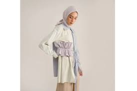 Dan sebaliknya (kalau baju plain, better lagi tudung bercorak). Kombinasi Warna Baju Dan Tudung