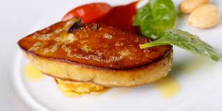 Les tartines de foie gras à l'apero ou en entrée au repas de noël, c'est hyper bon mais ce n'est pas d'une modernité dingue, et quand bien même le foie a vous de choisir la recette au foie gras qui fera son petit effet sur vos convives à noël : Repas Du Nouvel An Nos Recettes Au Foie Gras Mes Recettes Faciles