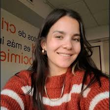 Marian Roach en LinkedIn: Ayer fui a mi querida Facultad para recibir mi  título de Licenciada en…