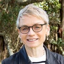 Anna Steer's Instagram, Twitter & Facebook