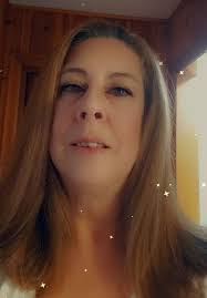 Wanda Weedman's Instagram, Twitter & Facebook