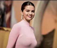 The imo state born ex beauty queen is also a rapper, she was one of the female rappers to represent. Top 10 Hottest Female Singers In The World 2021 Webbspy