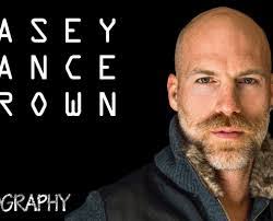 Eric Helvie's Instagram, Twitter & Facebook