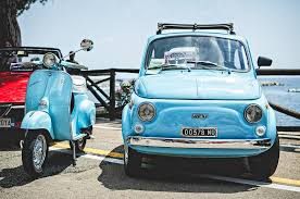 two sisters by salvatore david grispu 500px フィアット フィアット500 小型車