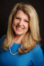 Kim Bounds's Instagram, Twitter & Facebook