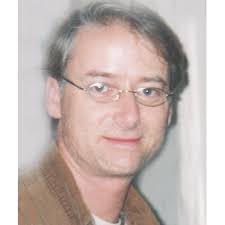 Robert Mainville's Instagram, Twitter & Facebook