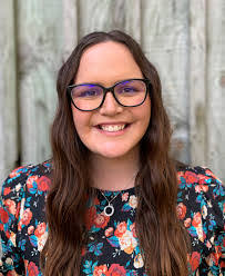 Ashley Beaton's Instagram, Twitter & Facebook