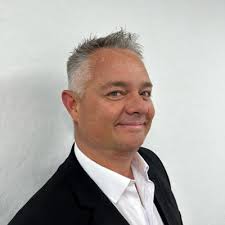 I finally had the honour of getting a selfie with “the man with the most  selfies in the channel” Matt Lee 😎