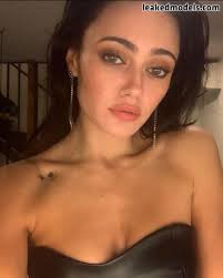 Ella Purnell  ella_purnell Nude Leaks OnlyFans Photo 14 - Leaked Models HD phone wallpaper