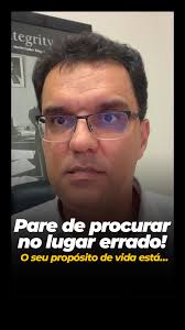 Ainda não encontrou seu propósito? Talvez você esteja procurando no lugar  errado., Muita gente acha que o sentido da vida precisa ser algo grandioso,  capaz de mudar o mundo. Mas, na verdade, o ...