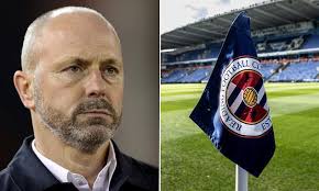 Reading chief Mark Bowen hit with FA charge for 'placing 95 bets