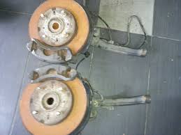 Masing komponen rem depan (dics brake) lakukan pemeriksaan/penggantian wheel silinder roda depan (disc brake) lakukan perakitan rem depan (disc brake) lakukanlah pembongkaran, mengganti, perakitan, mengukur, penyetelan rem belakang (drum brake). Brake Disc Depan Proton Perdana V6 Auto Accessories On Carousell