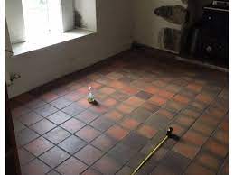 Typically, terracotta tiles range from yellow to dark brown, with a wide range of reddish hues between the extremes. Colour Scheme Idea For Farmhouse Kitchen With Terracotta Quarry Tiles
