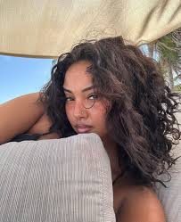 Wejdene - Free pics, galleries & more at Babepedia